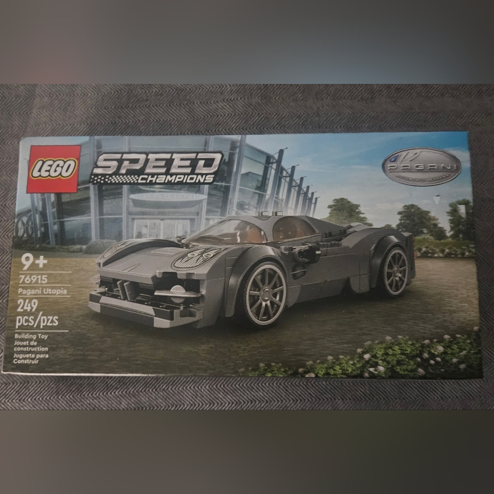 LEGO Speed Champions Gray Car Set